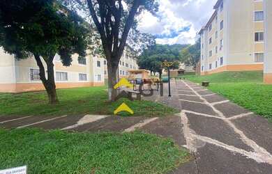 Imagem: O apartamento possui 3 Dormitórios, 1 Banheiro, 1 Vaga na garagem