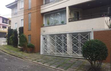 Imagem: O apartamento possui 3 Dormitórios, 2 Banheiros, 3 Vagas na