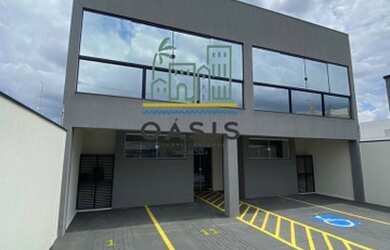 Imagem: O apartamento possui 2 Dormitórios, 2 Banheiros, 2 Vagas na