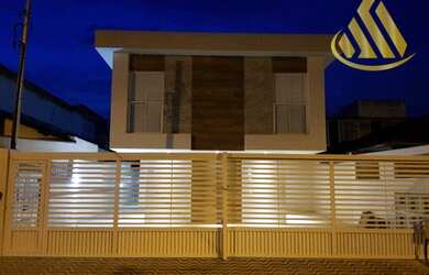 Imagem: A casa possui 1 Dormitório, 1 Banheiro, 1 Vaga na garagem