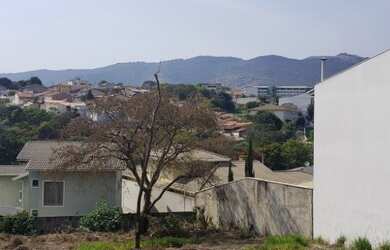 Imagem 2: Terreno em Atibaia com Vista para Pedra Grande