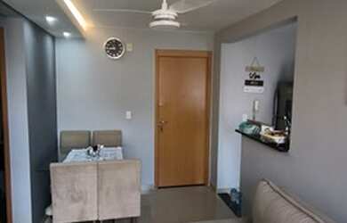 Imagem: O apartamento possui 2 Dormitórios, 1 Banheiro, 1 Vaga na garagem