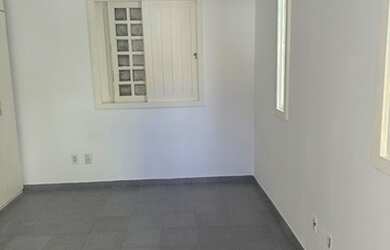 Imagem: A casa possui 3 Dormitórios, 3 Banheiros, 120m² de Área e