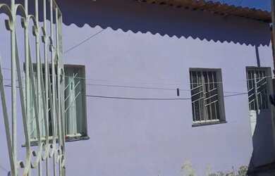 Imagem: A casa possui 2 Dormitórios, 1 Banheiro, 10m² de Área e