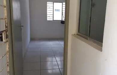 Imagem: O apartamento para alugar possui 2 Dormitórios e 1 Banheiro