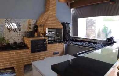 Imagem: A casa em condomínio possui 3 Dormitórios, 4 Banheiros, 2