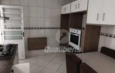 Imagem: A casa em condomínio possui 2 Dormitórios, 1 Banheiro, 2 Vagas