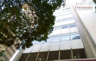 Imagem: O depósito possui 3 Vagas na garagem, 180m² de Área e está