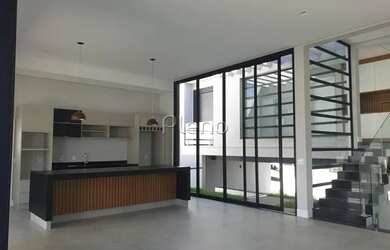 Imagem 4: Venda Casa com 358,00 metroQuadrado, 4 dormitório s , 4 vaga s . Alphaville...