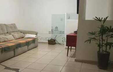 Imagem: O apartamento na cobertura possui 3 Dormitórios, 2 Banheiros