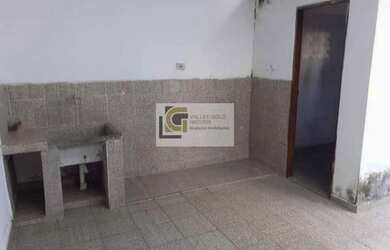 Imagem: A casa possui 3 Dormitórios, 2 Banheiros, 1 Vaga na garagem