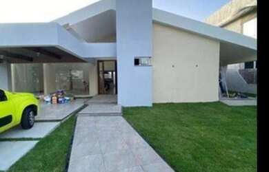 Imagem: A casa em condomínio possui 3 Dormitórios, 3 Banheiros, 2