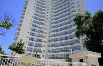 Imagem: O apartamento possui 1 Dormitório, 1 Banheiro, 1 Vaga na garagem