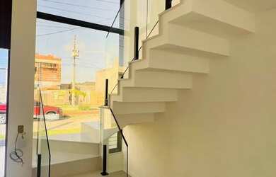 Imagem 5: Casa a venda de Alto Padrão 4 Suítes Vila Florença Residencial em Abrantes