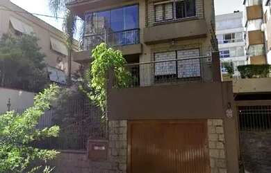 Imagem: A casa possui 3 Dormitórios, 3 Banheiros, 3 Vagas na garagem