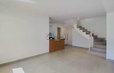 Imagem: O apartamento possui 2 Dormitórios, 2 Banheiros, 2 Vagas na