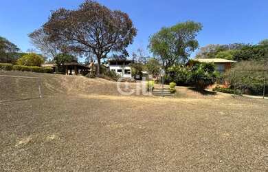 Imagem: O terreno possui 1.028m² de Área e está localizado em Condados