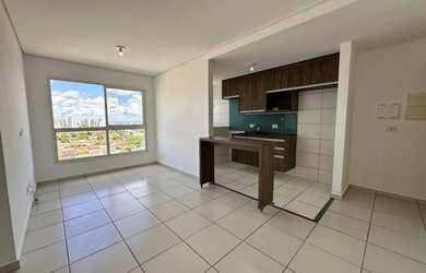 Imagem: O apartamento possui 3 Dormitórios, 1 Banheiro, 2 Vagas na