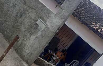 Imagem: A casa possui 2 Dormitórios, 1 Banheiro e está localizado