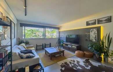 Imagem: O apartamento possui 2 Dormitórios, 2 Banheiros, 2 Vagas na