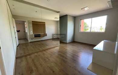 Imagem: O apartamento possui 3 Dormitórios, 1 Banheiro, 1 Vaga na garagem