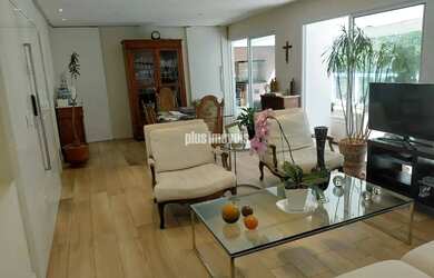 Imagem: O apartamento possui 3 Dormitórios, 4 Banheiros, 4 Vagas na