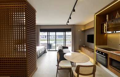 Imagem: O studio possui 1 Dormitório, 1 Banheiro, 1 Vaga na garagem