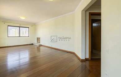 Imagem: O apartamento possui 4 Dormitórios, 5 Banheiros, 3 Vagas na