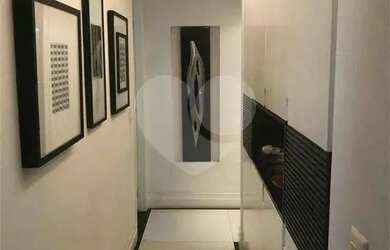 Imagem: O apartamento possui 4 Dormitórios, 4 Banheiros, 3 Vagas na