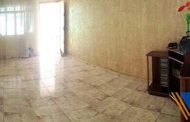 Imagem 3: Casa a venda localizada no bairro Jardim Planalto em Arujá-SP