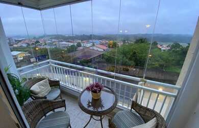 Imagem: O apartamento possui 3 Dormitórios, 2 Banheiros, 2 Vagas na