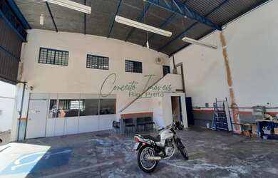 Imagem: O depósito possui 5 Vagas na garagem, 280m² de Área e está