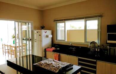 Imagem 5: Linda casa à venda no condomínio residencial Portal dos Manacás