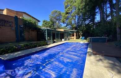 Imagem 1: SANTANA DE PARNAIBA - Casa Padrão - Alphaville