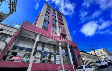 Imagem: O apartamento possui 3 Dormitórios, 1 Banheiro, 2 Vagas na