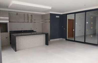 Imagem: A casa em condomínio possui 3 Dormitórios, 5 Banheiros, 4