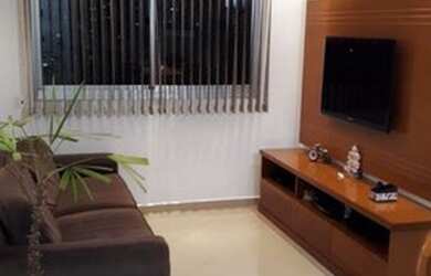 Imagem: O apartamento possui 3 Dormitórios, 1 Banheiro, 1 Vaga na garagem