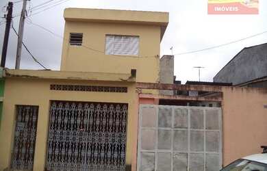 Imagem: A casa possui 5 Dormitórios, 5 Banheiros, 5 Vagas na garagem