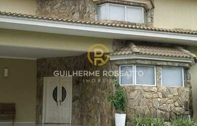 Imagem: A casa em condomínio possui 4 Dormitórios, 5 Banheiros, 4