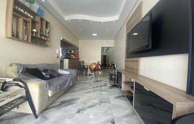 Imagem: A casa possui 3 Dormitórios, 2 Banheiros, 2 Vagas na garagem