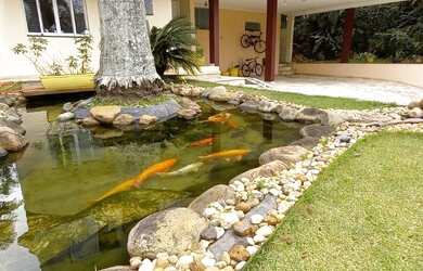 Imagem: A casa em condomínio possui 4 Dormitórios, 2 Banheiros, 4