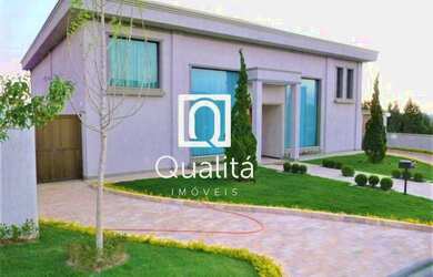 Imagem: A casa em condomínio possui 5 Dormitórios, 5 Banheiros, 5