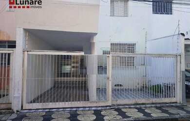 Imagem: O depósito possui 2 Vagas na garagem e 195m² de Área e está