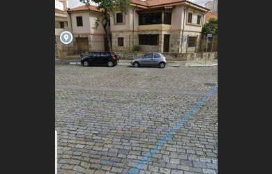 Imagem: A casa possui 5 Dormitórios, 4 Banheiros, 275m² de Área e