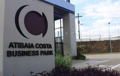 Imagem: O depósito possui 5 Vagas na garagem, 8.521m² de Área, Imóvel