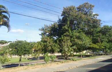 Imagem: A casa possui 2 Dormitórios, 3 Banheiros, 2 Vagas na garagem