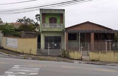 Imagem: A casa possui 3 Dormitórios, 3 Banheiros, 1 Vaga na garagem