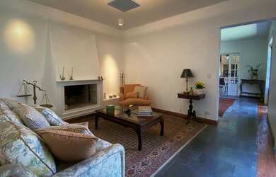 Imagem 13: Casa contemporânea em condomínio de Alto Padrao no miolo da Granja Viana,...