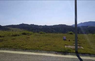 Imagem: O terreno possui 750m² de Área e está localizado em Jardim