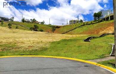Imagem: O terreno possui 358m² de Área e está localizado em Bragança